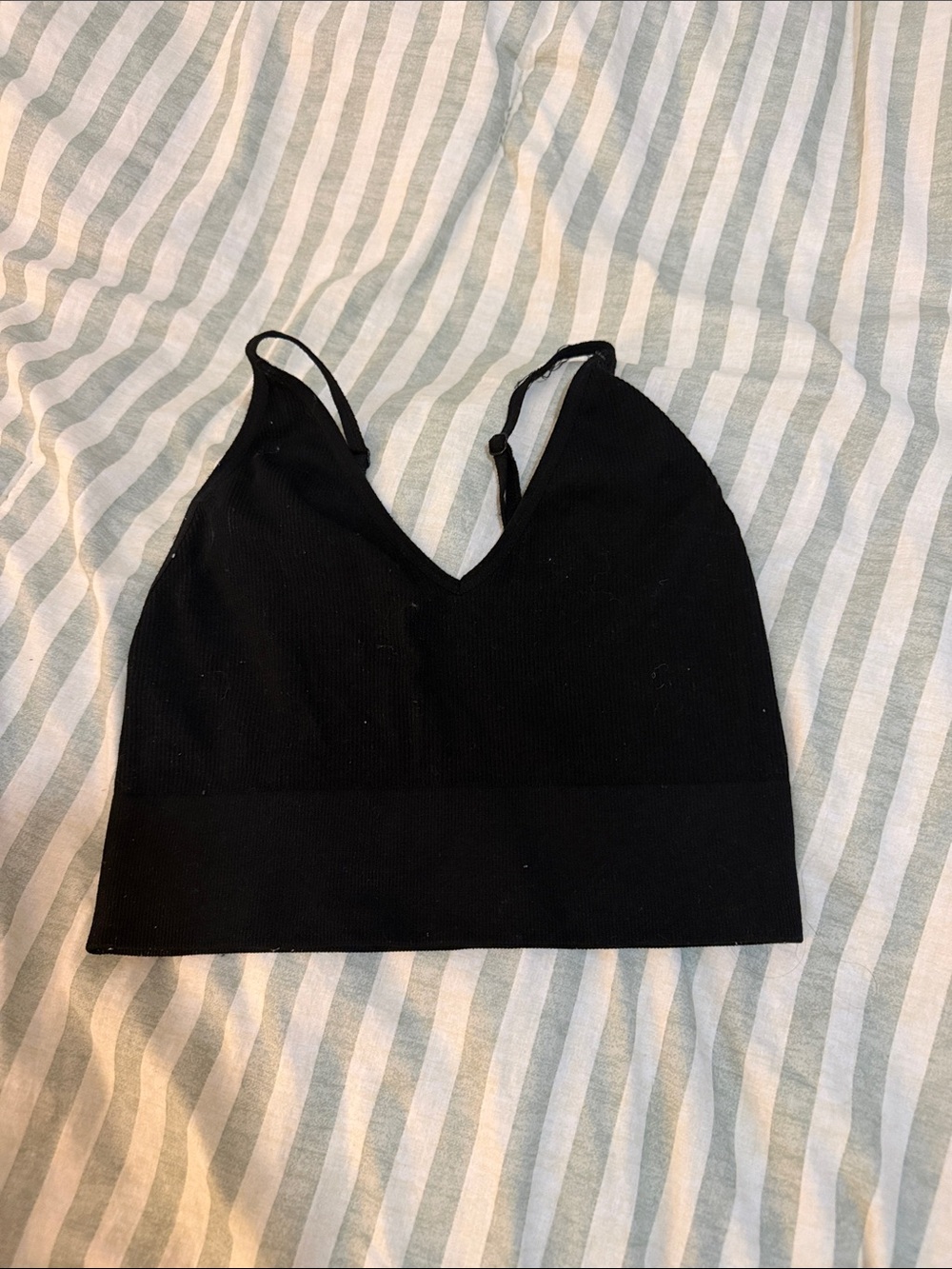 Bozzolo Black V-Neck Seamless Bralette